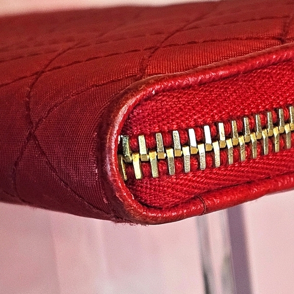 PRADA Quilted Fiery Red Nylon & Saffiano Leather Long Wallet Round Zipper - Picture 10 of 16